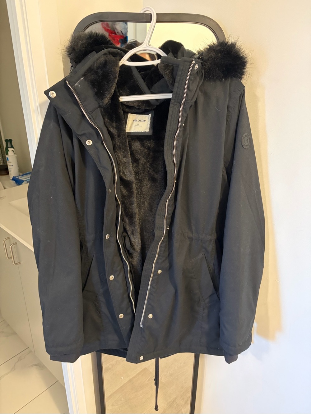 Hollister women’s Black Parka Jacket with Faux Fur Hood